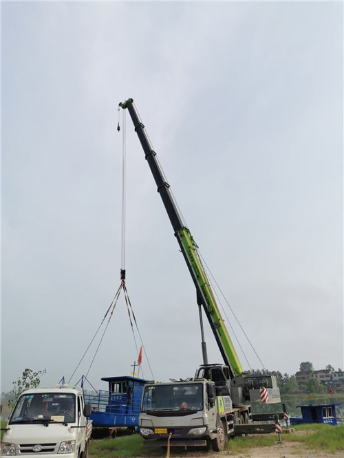 龙口市桥梁建设吊装案例